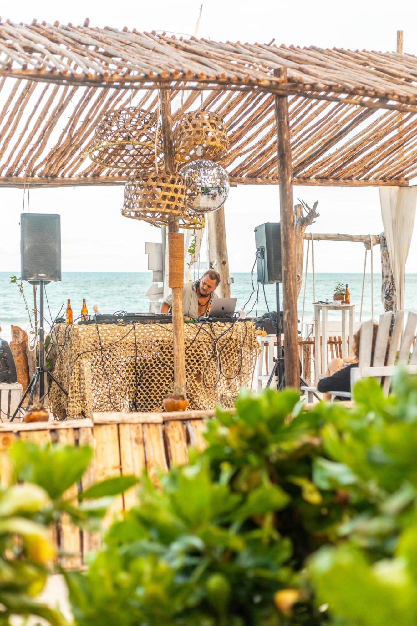 B4 Beach Club Paje Dış mekan fotoğraf